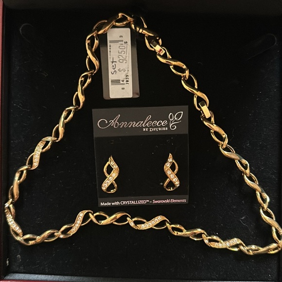 Annaleece by Devries Necklace and Earring Set - Picture 2 of 7